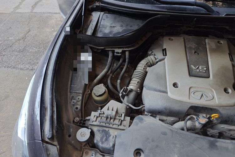 Used Infiniti FX 2011 FX35 Jinshang Overdrive Edition Engine Bay Right