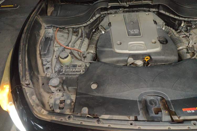 Used Infiniti FX 2011 FX35 Supreme Edition Engine Bay Right
