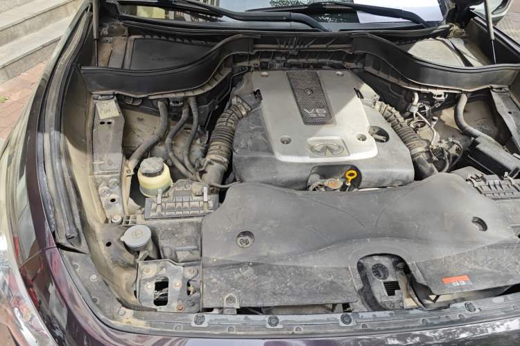 Used Infiniti FX 2011 FX35 Supreme Edition Engine Bay Right