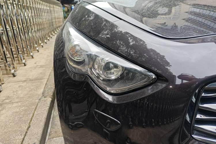 Used Infiniti FX 2011 FX35 Standard Edition Exterior 6