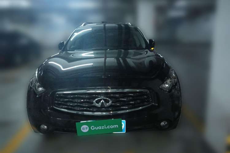 Used Infiniti FX 2011 FX35 Standard Edition Front