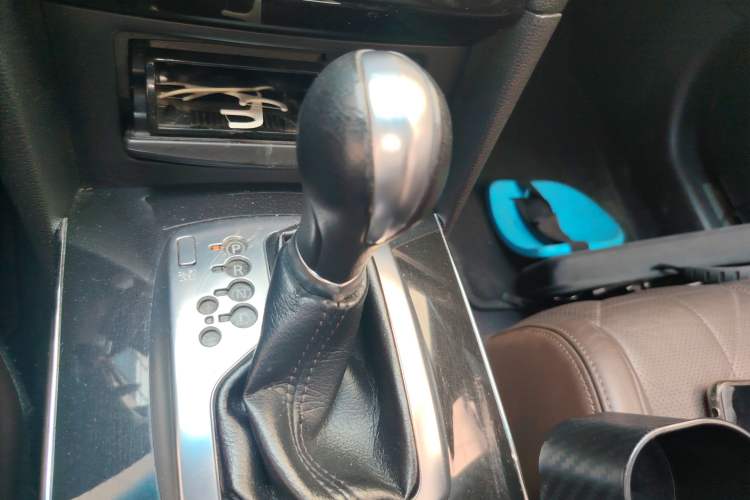Used Infiniti FX 2011 FX35 Standard Edition Gear Lever