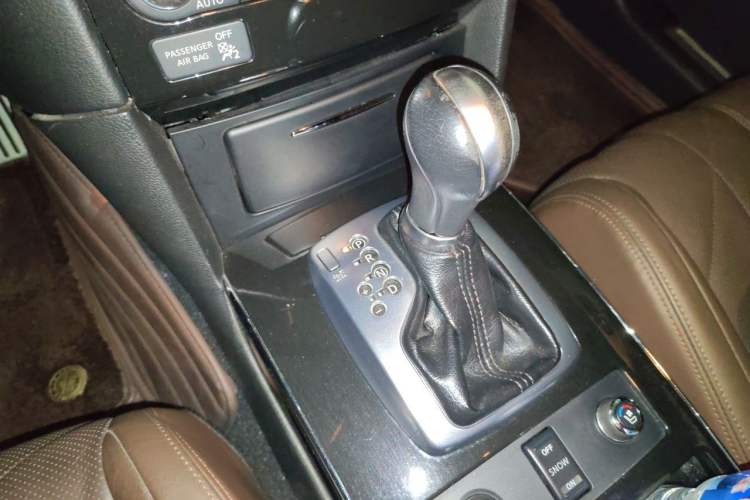 Used Infiniti FX 2011 FX35 Jinshang Standard Edition Gear Lever
