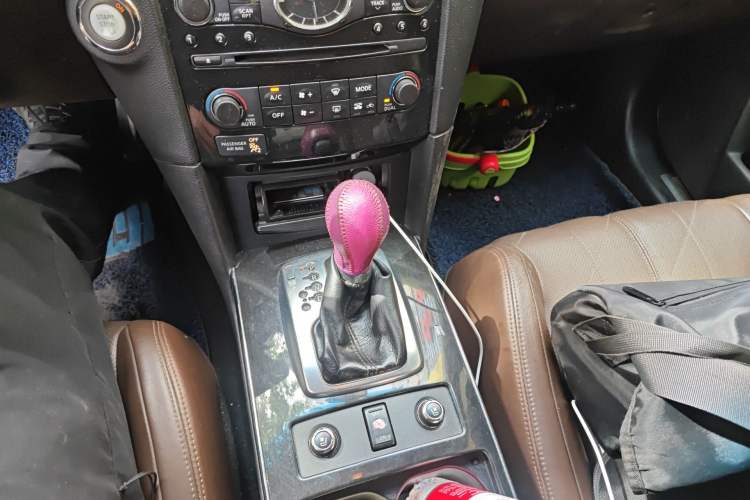 Used Infiniti FX 2011 FX35 Supreme Edition Gear Lever