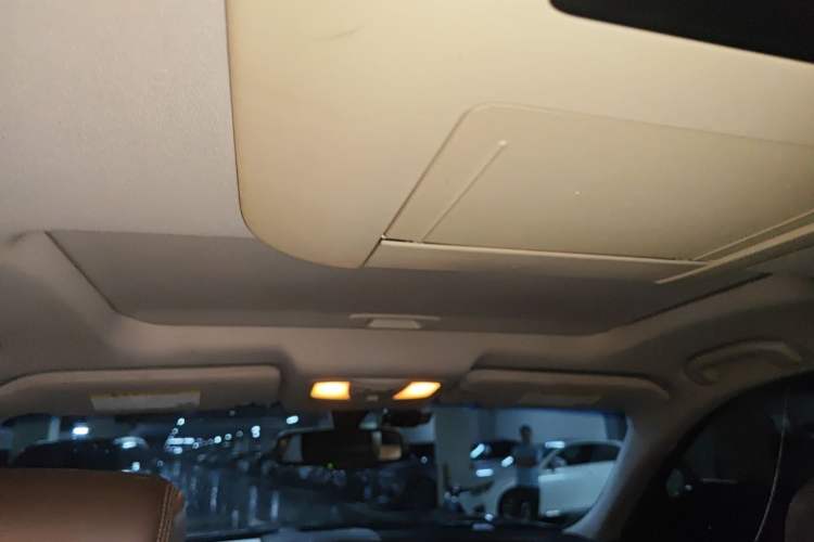 Used Infiniti FX 2011 FX35 Supreme Edition Headliner