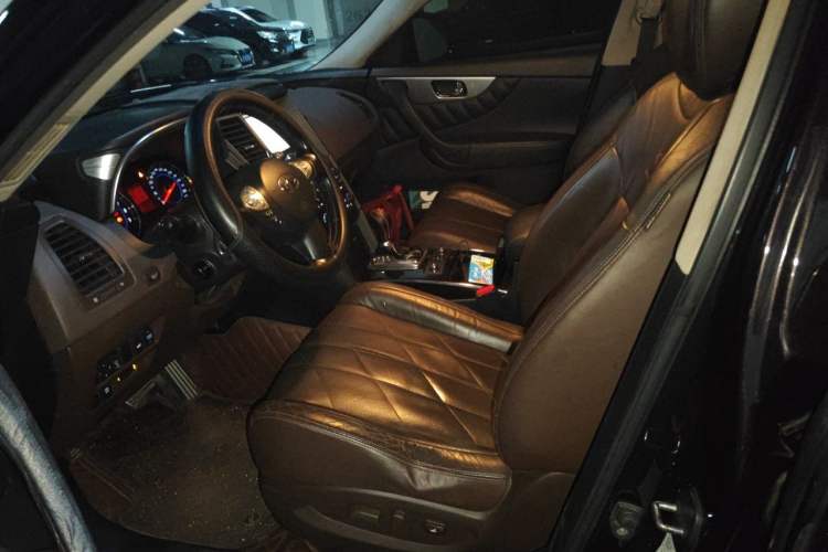 Used Infiniti FX 2011 FX35 Supreme Edition Left Front Seat