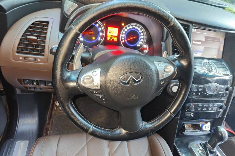 Used Infiniti FX 2011 FX35 Jinshang Overdrive Edition Steering Wheel
