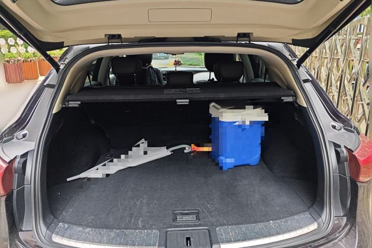 Used Infiniti FX 2011 FX35 Standard Edition Trunk