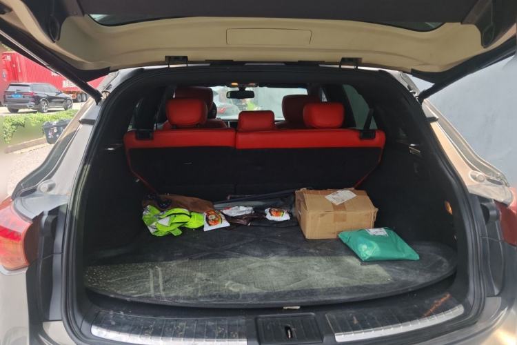Used Infiniti FX 2011 FX35 Standard Edition Trunk