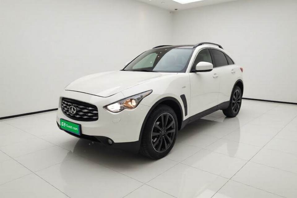 Infiniti FX 2011