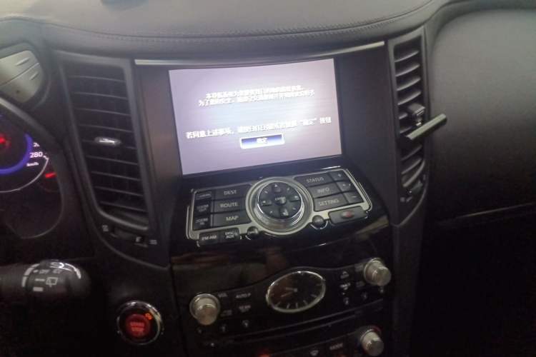 Used Infiniti FX 2011 FX35 Standard Edition Audio And AC Panel