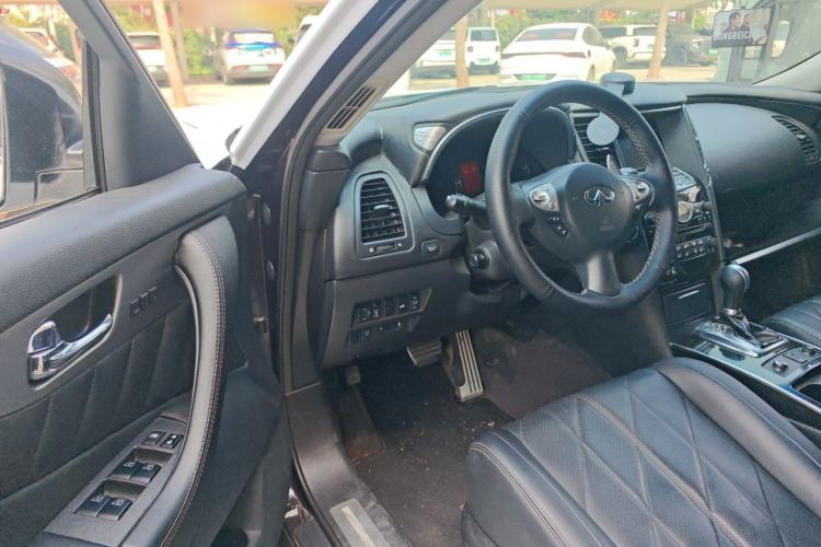 Used Infiniti FX 2011 FX35 Supreme Edition Driver Seat