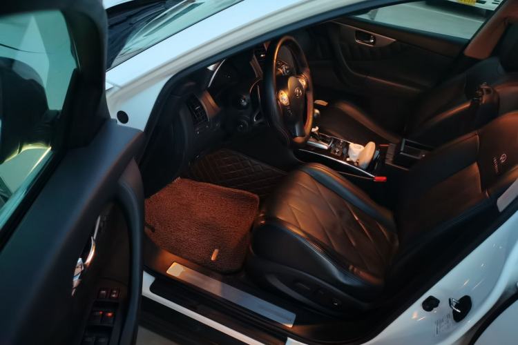 Used Infiniti FX 2011 FX35 Supreme Edition Driver Seat