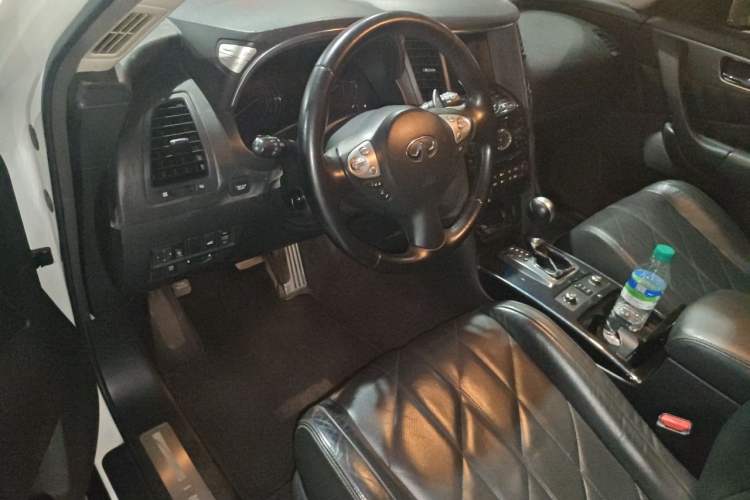 Used Infiniti FX 2011 FX35 Jinshang Overdrive Edition Driver Seat