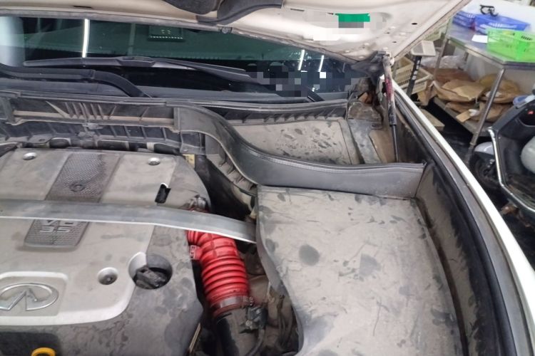 Used Infiniti FX 2011 FX35 Standard Edition Engine Bay Left
