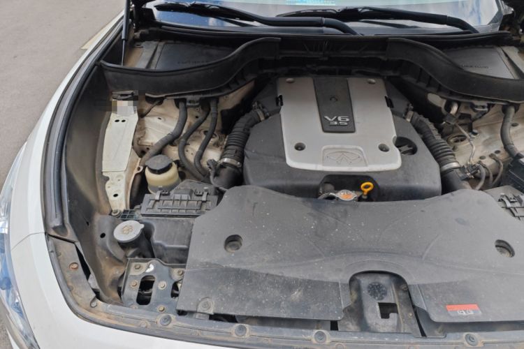 Used Infiniti FX 2011 FX35 Jinshang Overdrive Edition Engine Bay Right