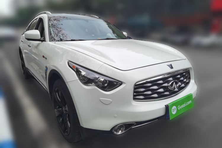 Used Infiniti FX 2011 FX35 Supreme Edition Front Right 45 Deg
