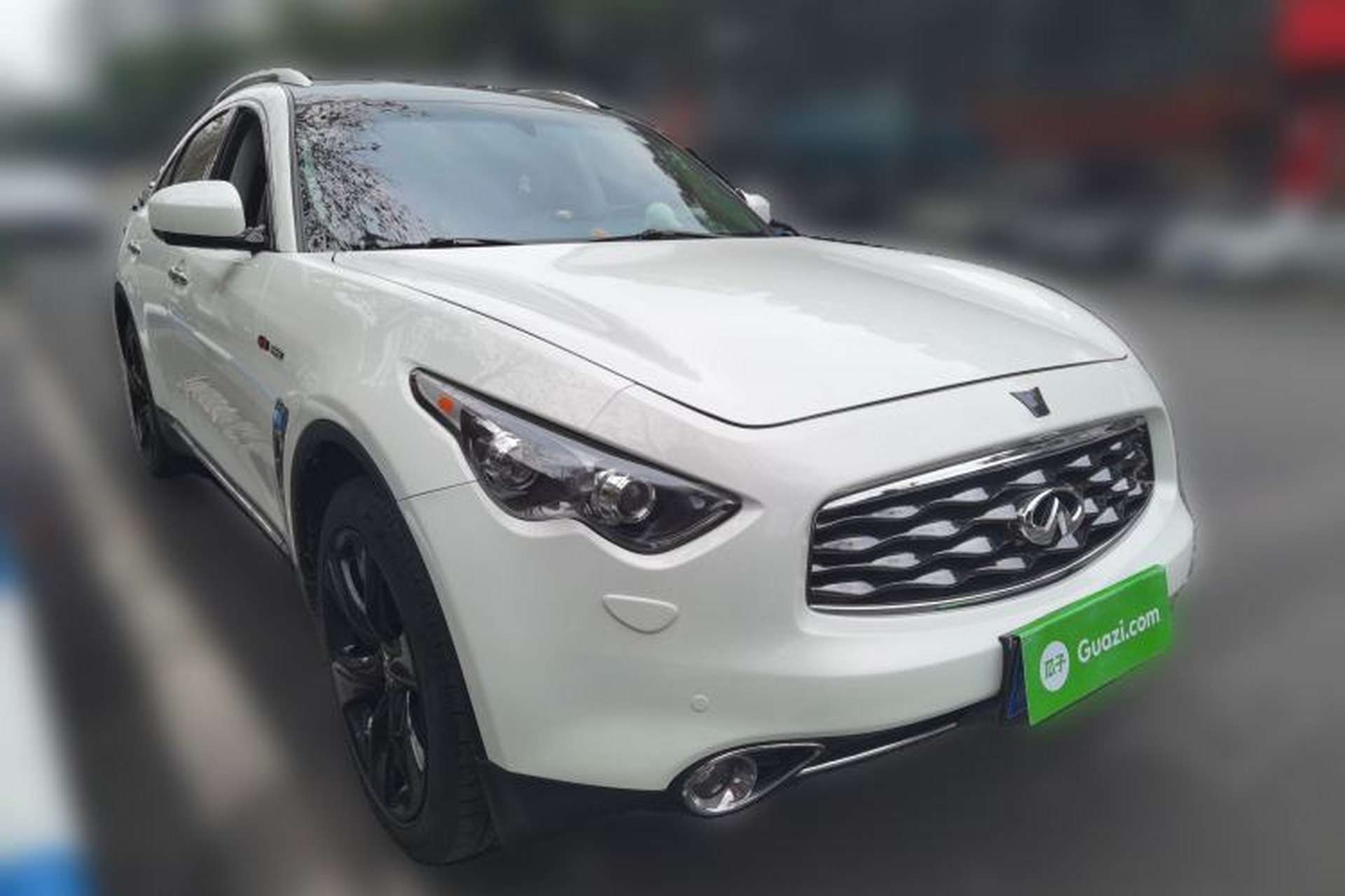 Used Infiniti FX 2011 FX35 Supreme Edition Front Right 45 Deg