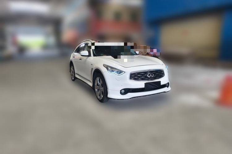 Used Infiniti FX 2011 FX35 Supreme Edition Front Right 45 Deg