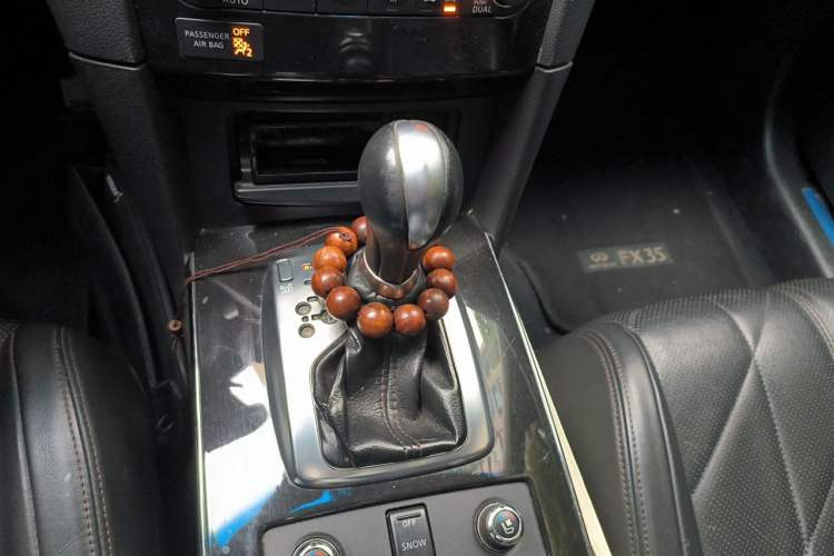 Used Infiniti FX 2011 FX35 Jinshang Standard Edition Gear Lever