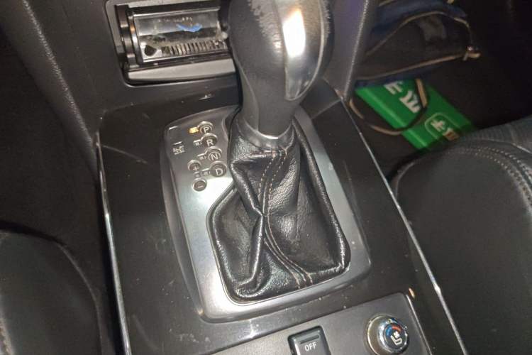 Used Infiniti FX 2011 FX35 Jinshang Overdrive Edition Gear Lever