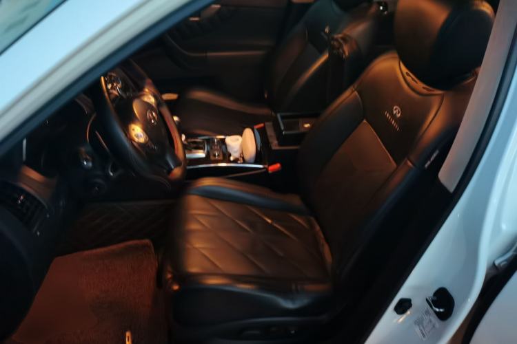 Used Infiniti FX 2011 FX35 Supreme Edition Left Front Seat