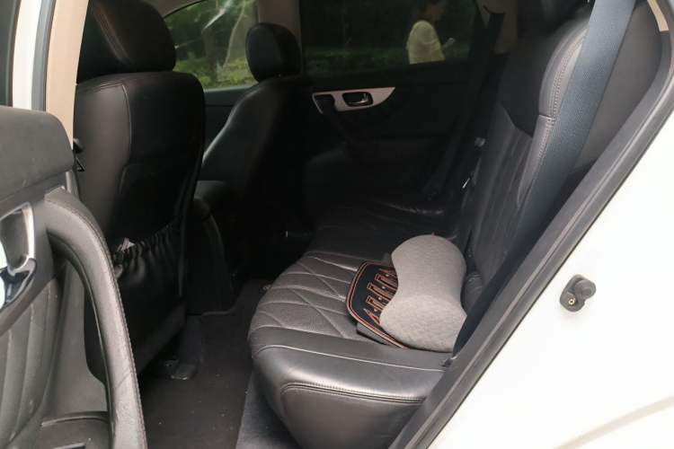 Used Infiniti FX 2011 FX35 Jinshang Standard Edition Left Rear Seat