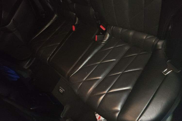 Used Infiniti FX 2011 FX35 Jinshang Overdrive Edition Left Rear Seat