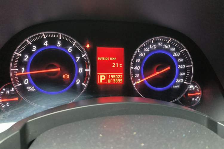 Used Infiniti FX 2011 FX35 Jinshang Standard Edition Odometer Close Up