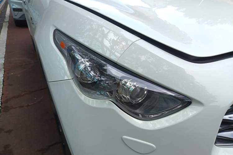 Used Infiniti FX 2011 FX35 Supreme Edition Right Front Headlight