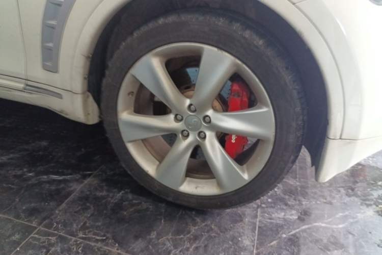 Used Infiniti FX 2011 FX35 Standard Edition Right Front Wheel Hub