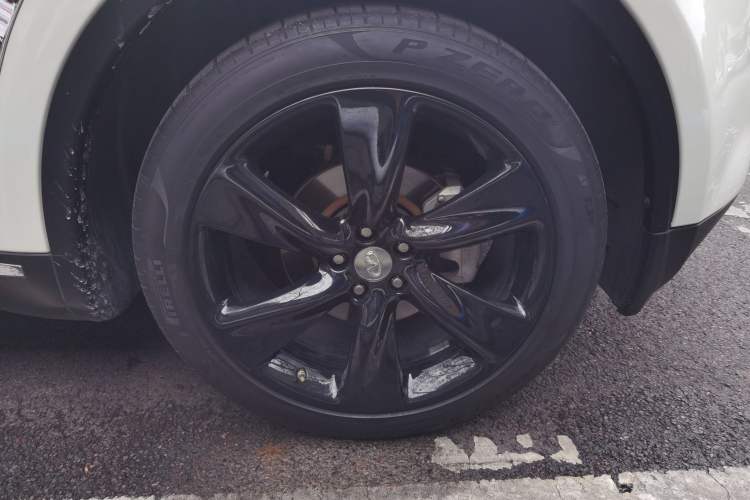 Used Infiniti FX 2011 FX35 Supreme Edition Right Front Wheel Hub