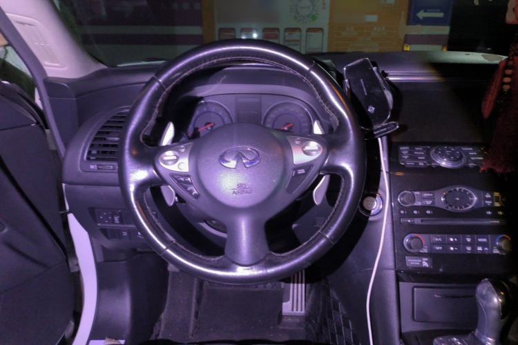 Used Infiniti FX 2011 FX35 Standard Edition Steering Wheel