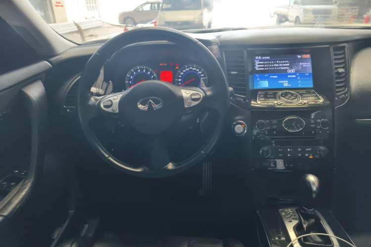 Used Infiniti FX 2011 FX35 Supreme Edition Steering Wheel
