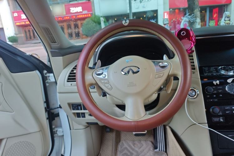 Used Infiniti FX 2011 FX35 Standard Edition Steering Wheel