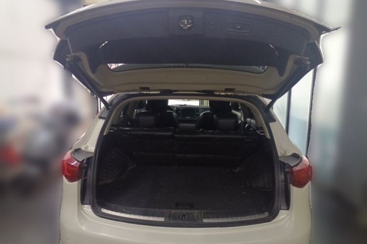 Used Infiniti FX 2011 FX35 Standard Edition Trunk