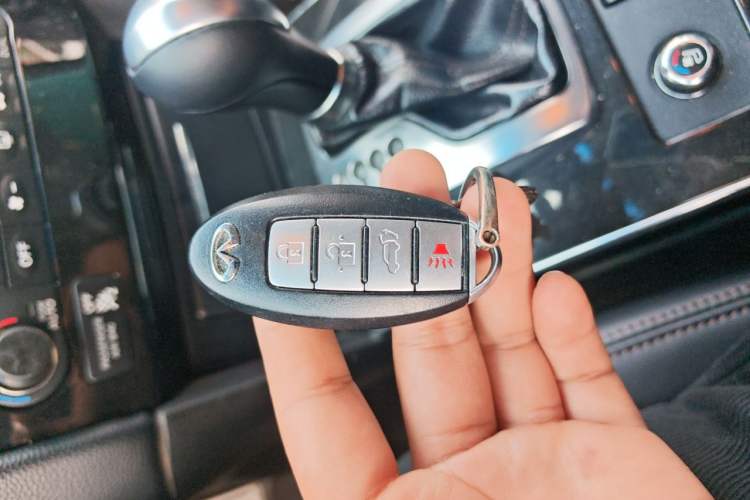 Used Infiniti FX 2011 FX35 Supreme Edition Vehicle Key