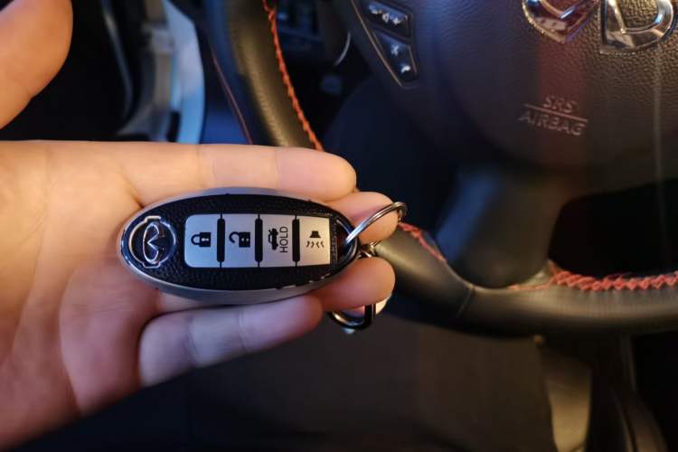 Used Infiniti FX 2011 FX35 Supreme Edition Vehicle Key