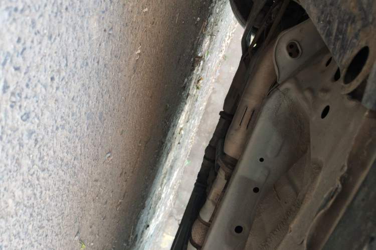 Used Infiniti FX 2011 FX35 Standard Edition Chassis Front Left