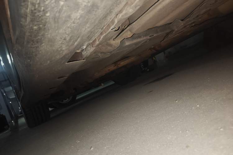 Used Infiniti FX 2011 FX35 Standard Edition Chassis Rear Left