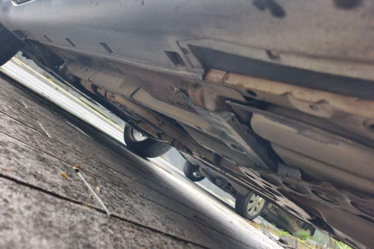 Used Infiniti FX 2011 FX35 Supreme Edition Chassis Rear Left