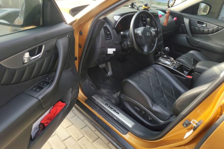 Used Infiniti FX 2011 FX35 Supreme Edition Driver Seat