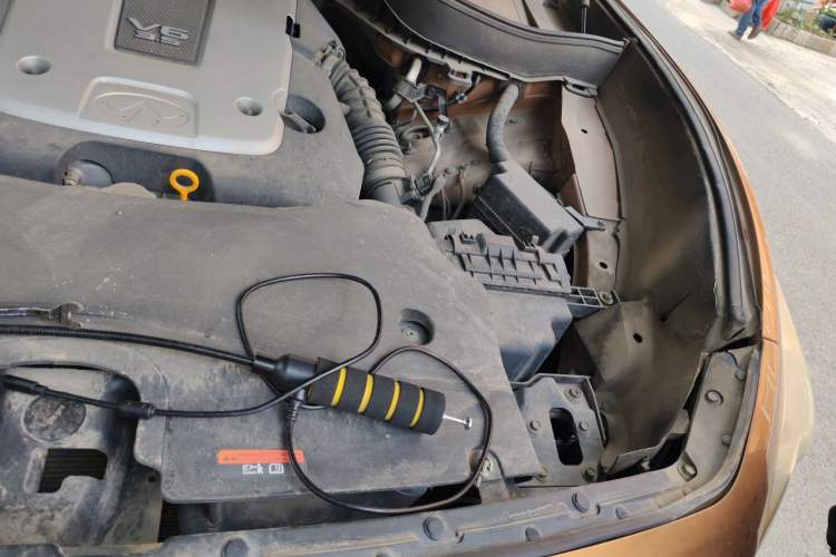Used Infiniti FX 2011 FX35 Standard Edition Engine Bay Left