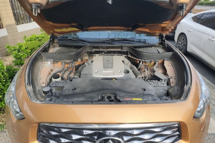 Used Infiniti FX 2011 FX35 Supreme Edition Engine Bay