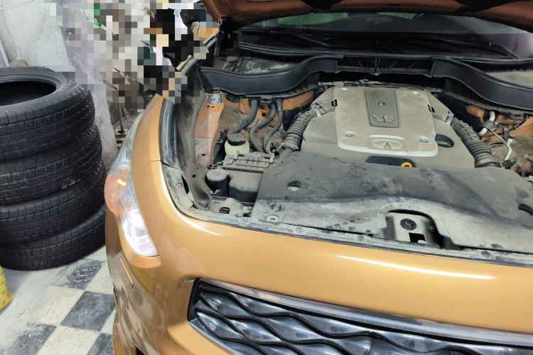 Used Infiniti FX 2011 FX35 Jinshang Standard Edition Engine Bay Right