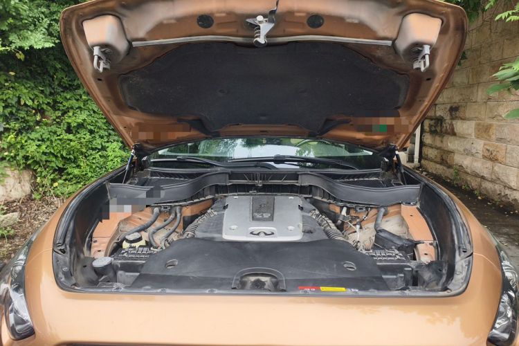 Used Infiniti FX 2011 FX35 Supreme Edition Engine Bay