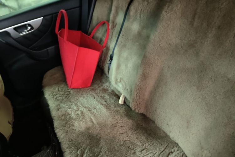Used Infiniti FX 2011 FX35 Jinshang Standard Edition Left Rear Seat