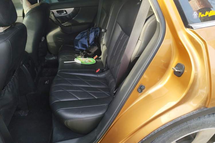 Used Infiniti FX 2011 FX35 Supreme Edition Left Rear Seat