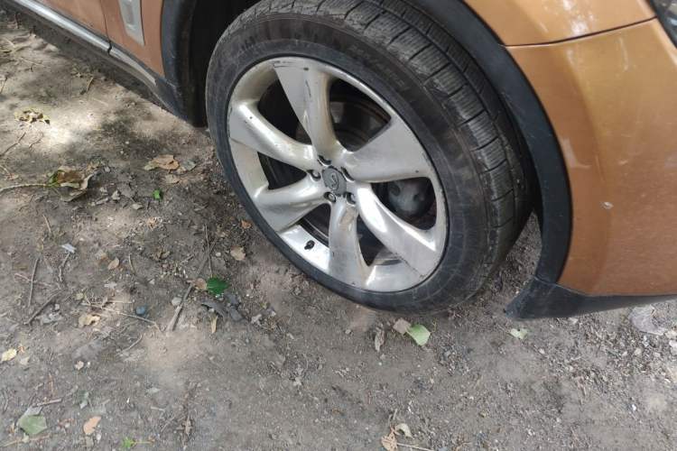 Used Infiniti FX 2011 FX35 Standard Edition Right Front Wheel Hub