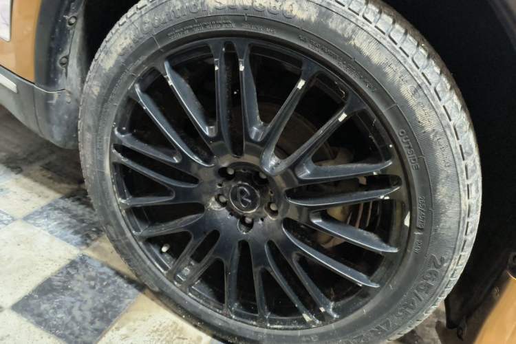 Used Infiniti FX 2011 FX35 Jinshang Standard Edition Right Front Wheel Hub